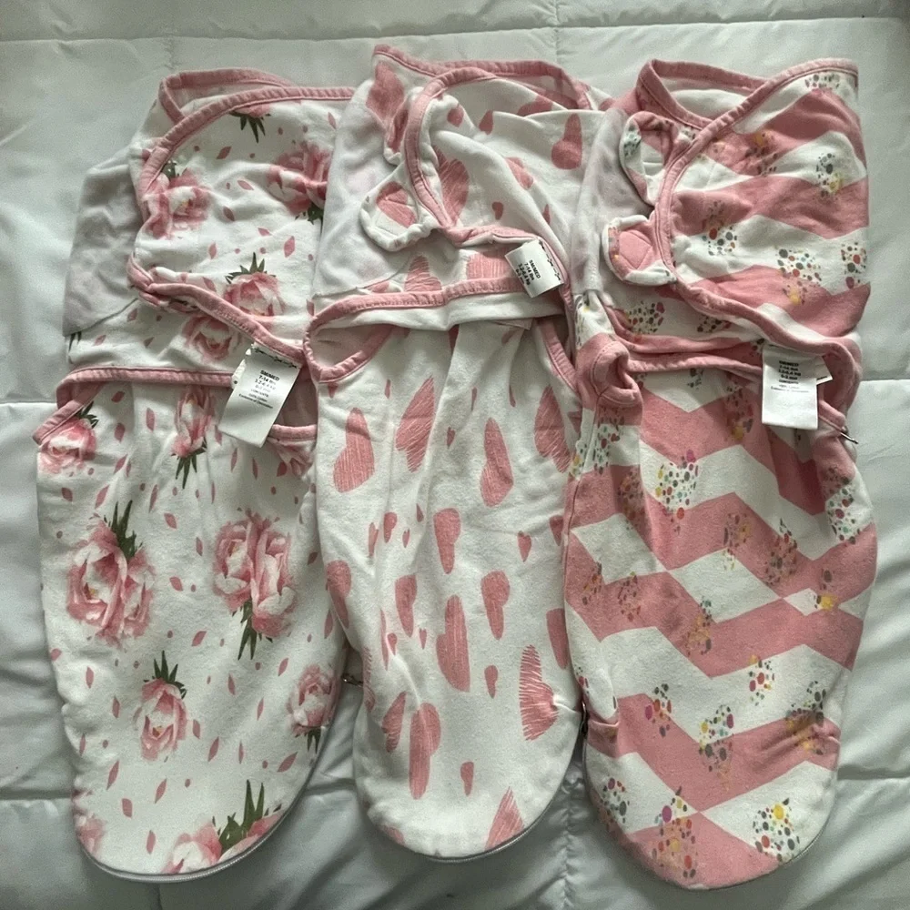 Lot of 3 BubloBaby Swaddles. 7-14lbs.
